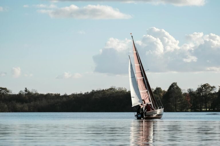 Sailing on the Yare